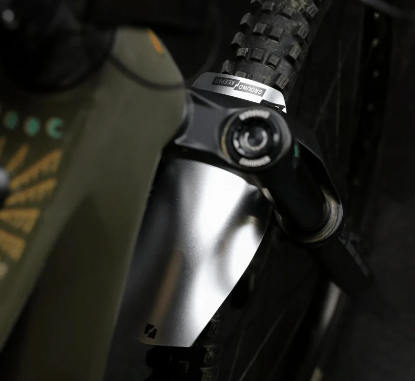 Ground Keeper Metallic Silver Fender - Luster - Image 2