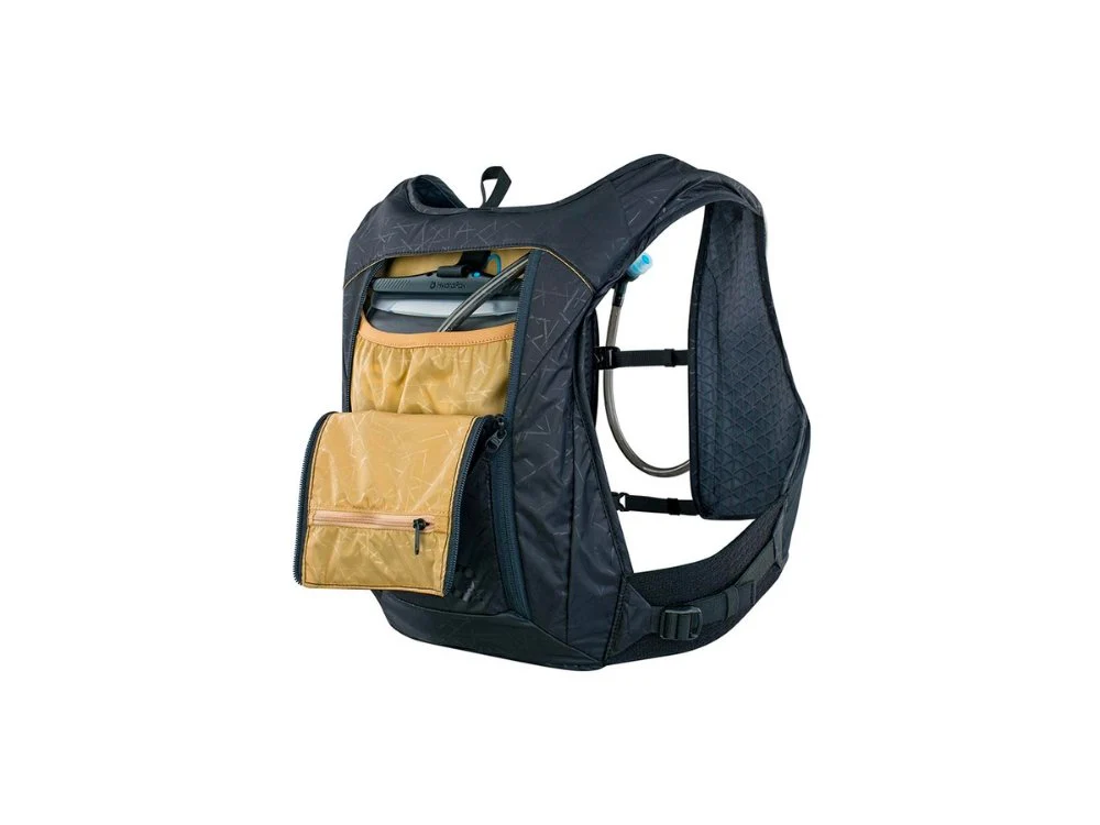 EVOC Hydro Pro 3 Hydration Bag w/ 1.5L Water Bladder - Black - Image 4