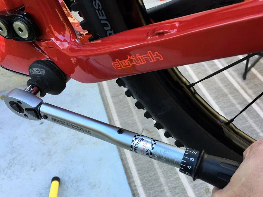 Pedros External Bottom Bracket Socket Tool For 16-Notch External Bearing BB Cups - Image 3