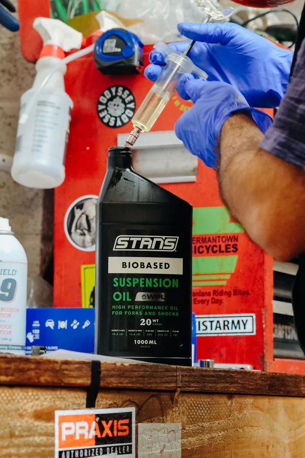 Stans Biobased Suspension Oil - 20WT 1L - Image 4
